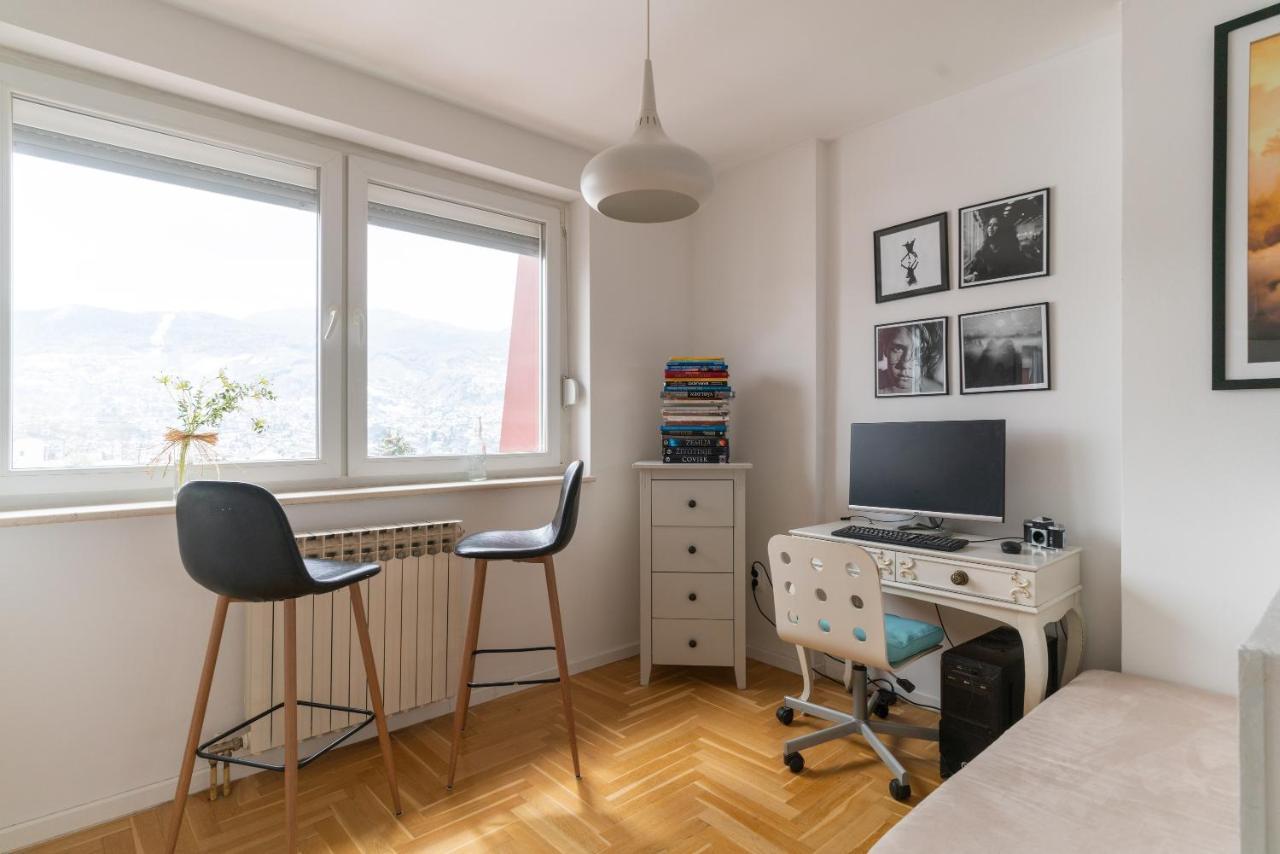 Oz Apartment Sarajevo - Amazing View - 5 Min. From Center المظهر الخارجي الصورة
